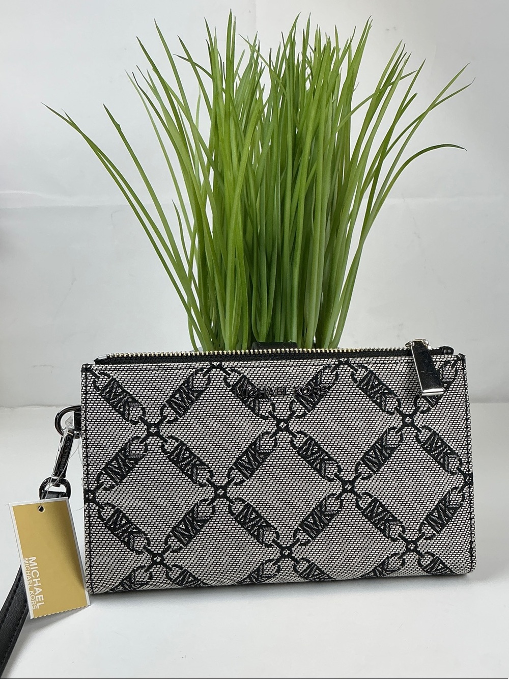 Michael Kors Black & White Signature Logo Wristlet Phone Wallet NWT